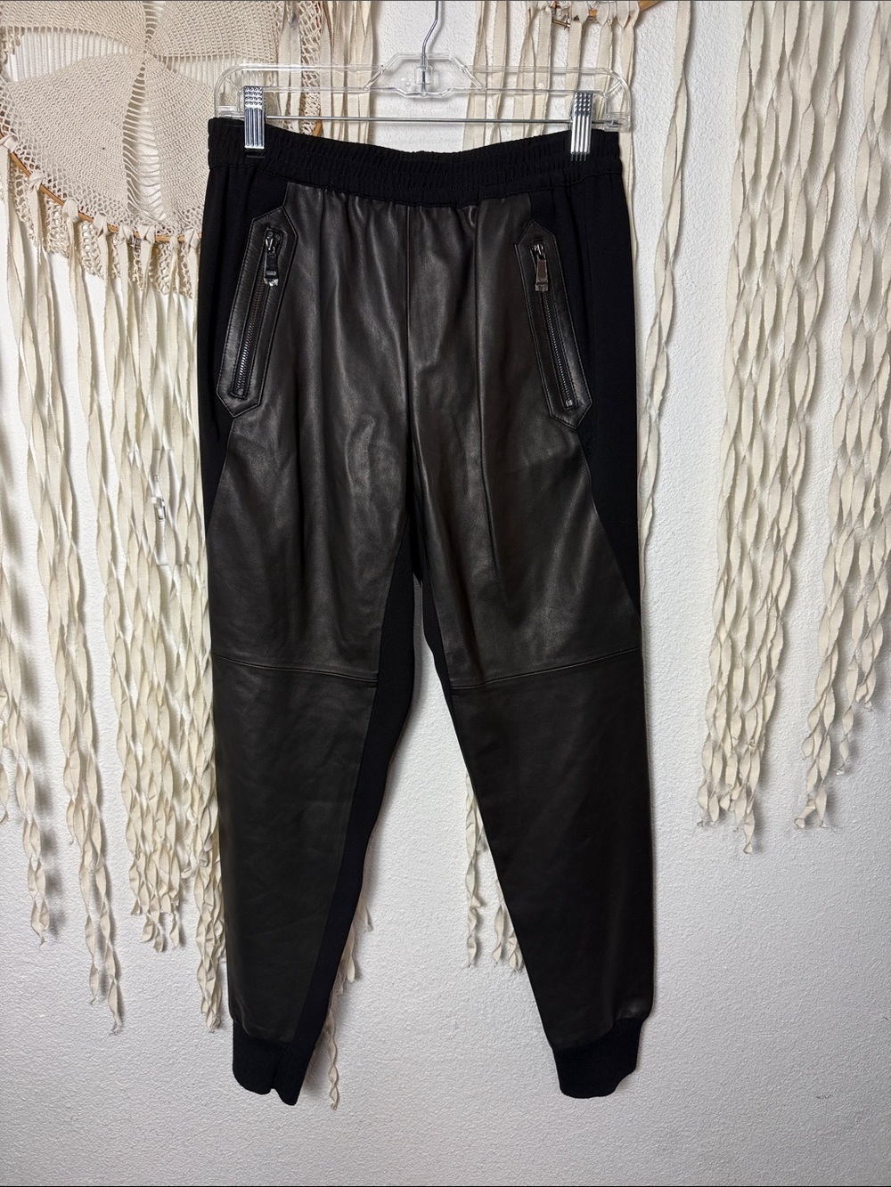 Vince NWOT Lamb Leather and Stretch Knit Pull On Jogger Zip Pocket Size Small